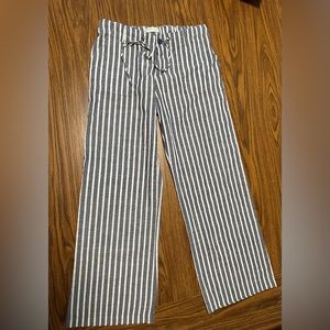 Just Living Linen Blend Drawstring Pants Sz M
White Blue Striped Wide Leg